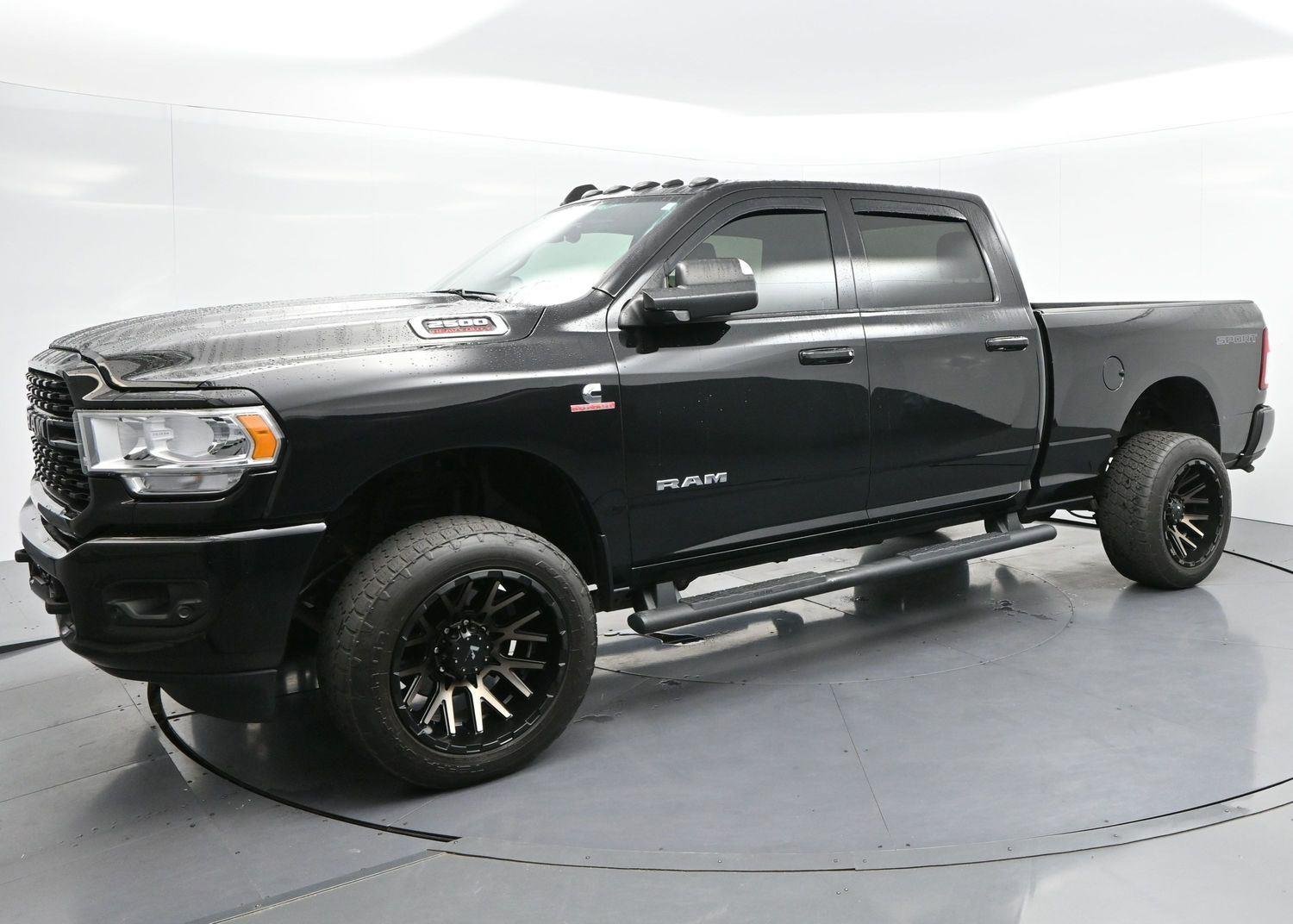 Used 2022 Diamond Black Crystal Pearlcoat Ram Big Horn image 4