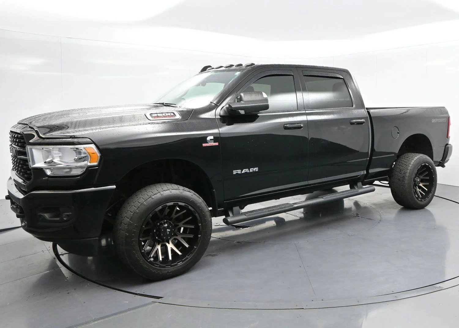 Used 2022 Diamond Black Crystal Pearlcoat Ram Big Horn image 4