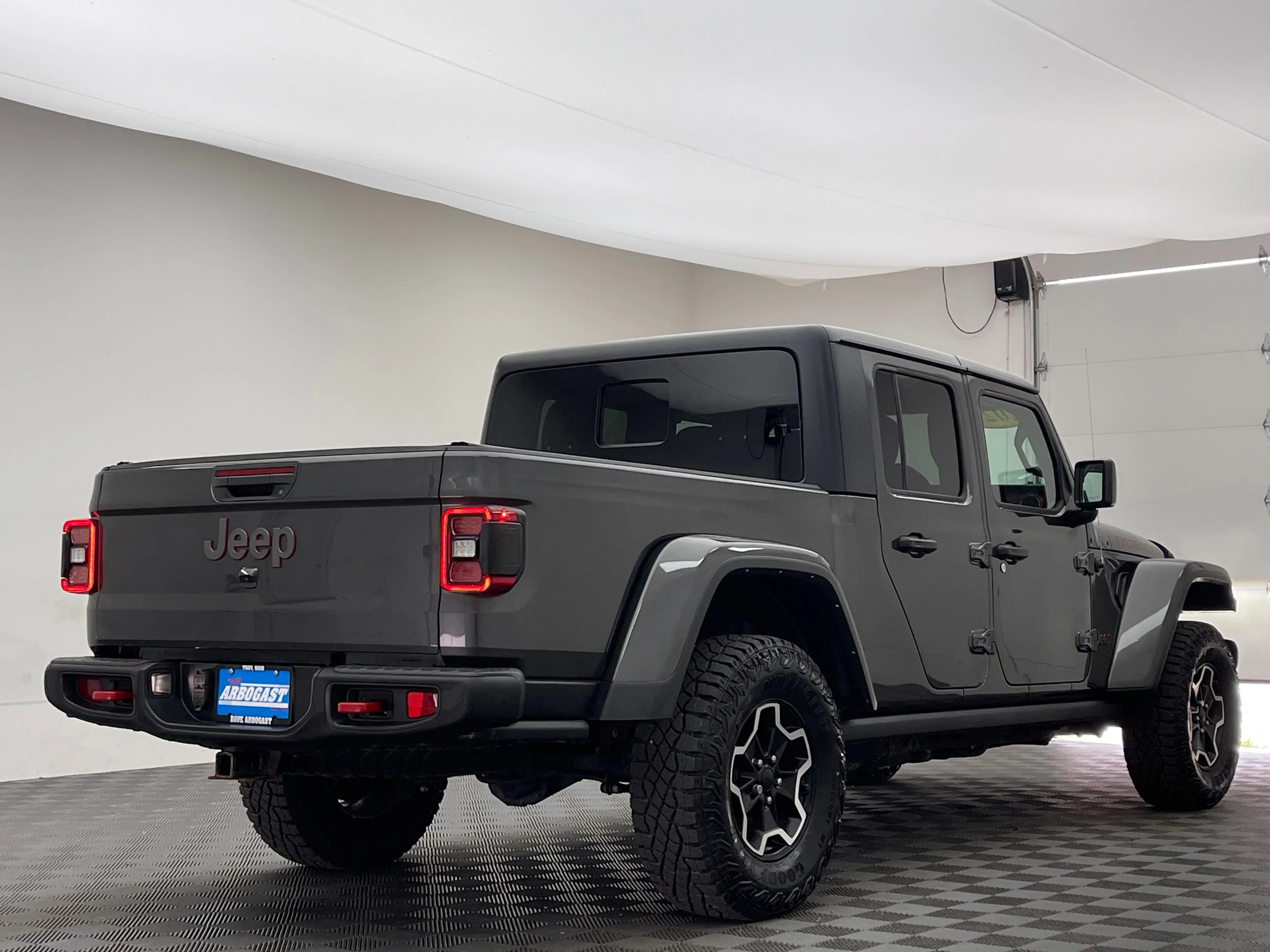 Used 2021  Jeep Rubicon image 7