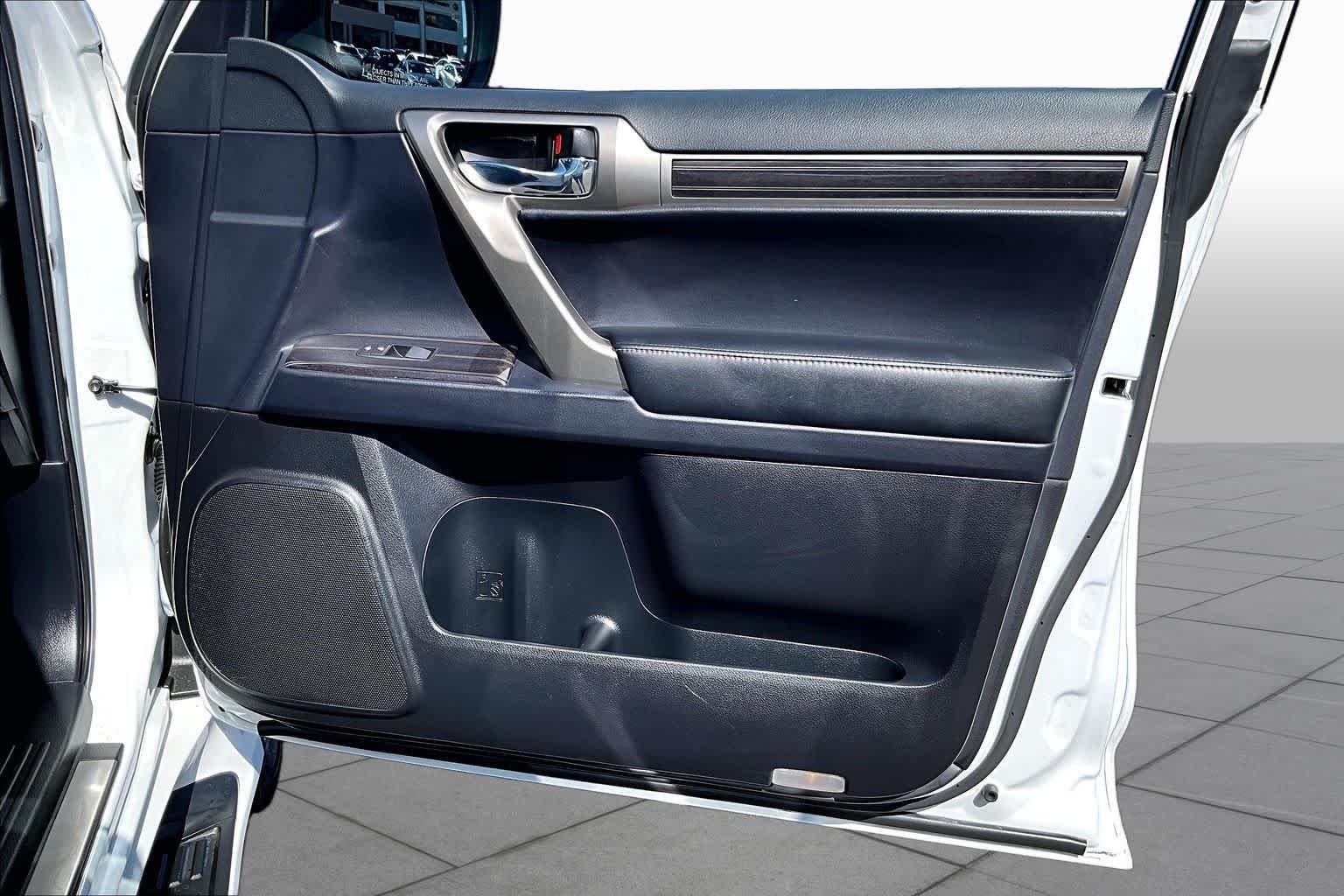 Used 2021 Starfire Pearl Lexus Premium image 21