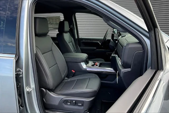 2026 Chevrolet Silverado 2500 HD LTZ - Photo 11