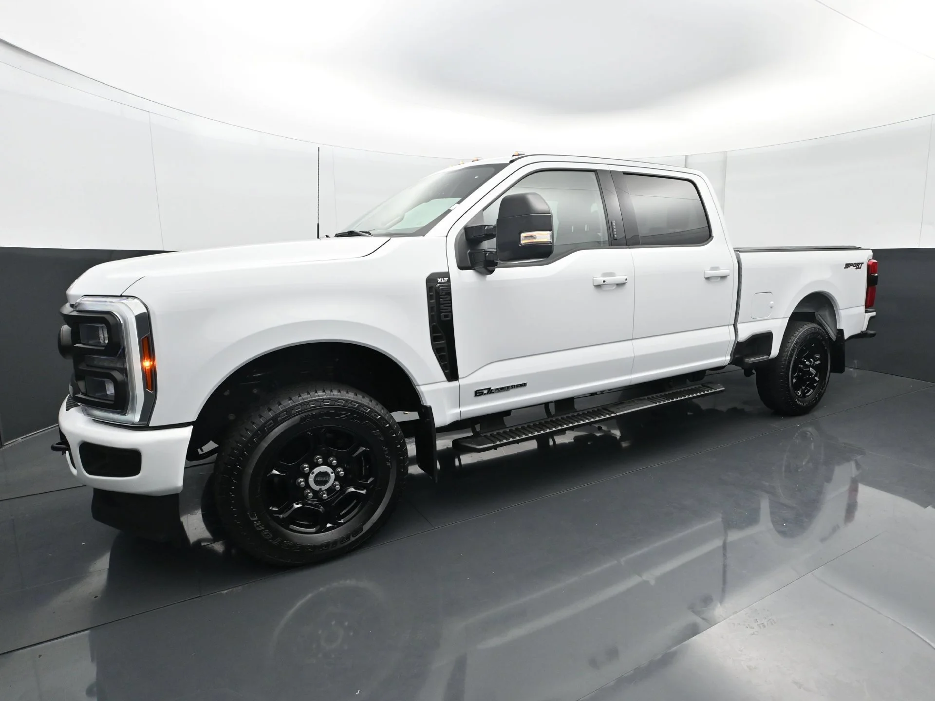 Used 2024 Ford F-250 Super Duty XLT with VIN 1FT7W2BT0REE93761 for sale in Roseville, Minnesota
