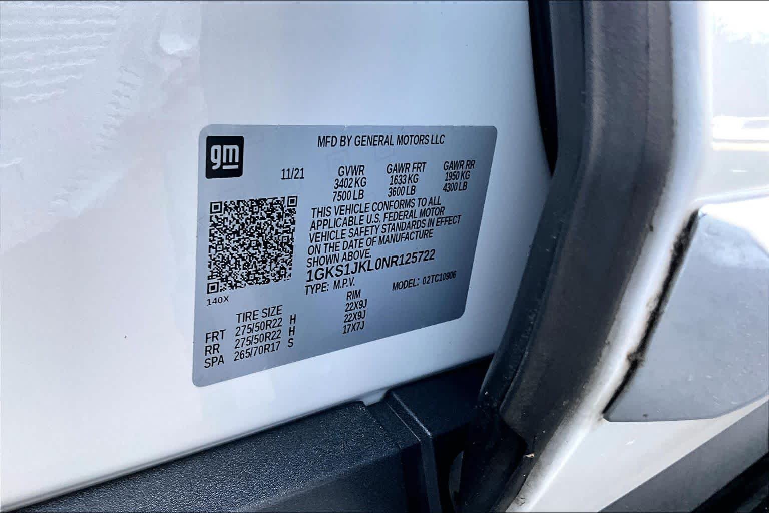 Used 2022 White Frost Tricoat GMC Denali image 34