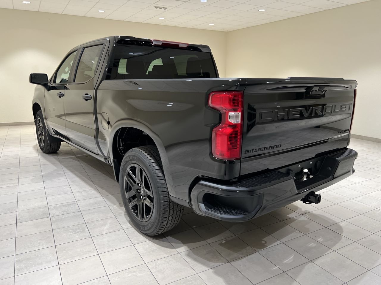 2025 Chevrolet Silverado 1500 Custom - Photo 40