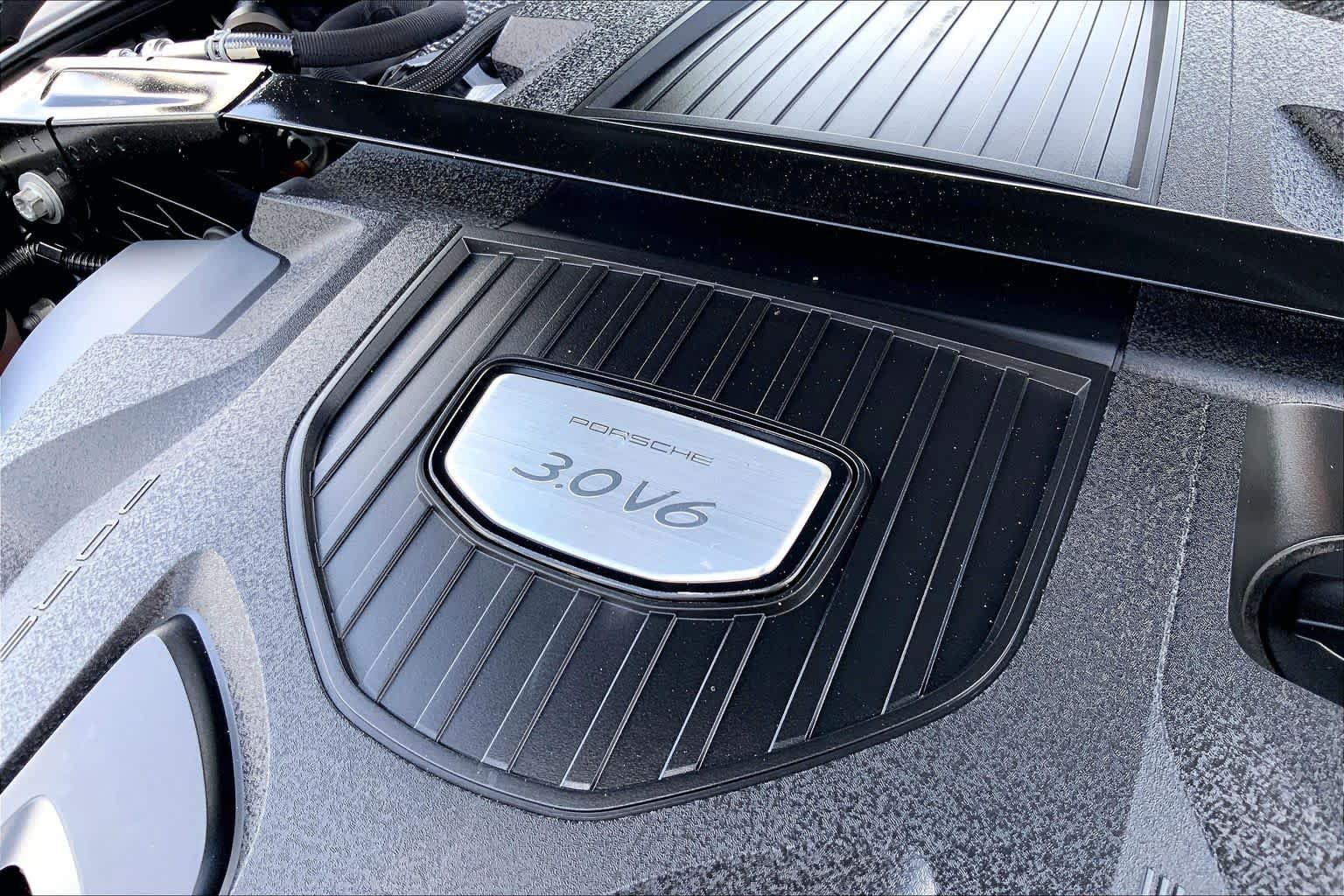 Used 2019 Black Porsche  image 32