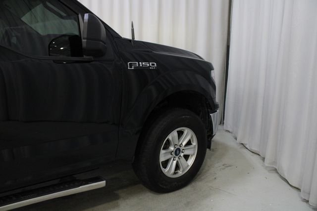 Used 2018 Shadow Black Ford XLT image 25