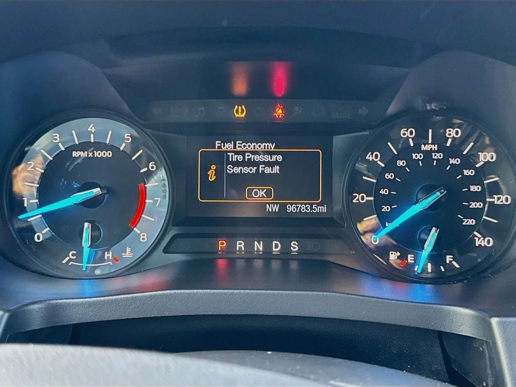 Used 2017 Silver Ford XLT image 14
