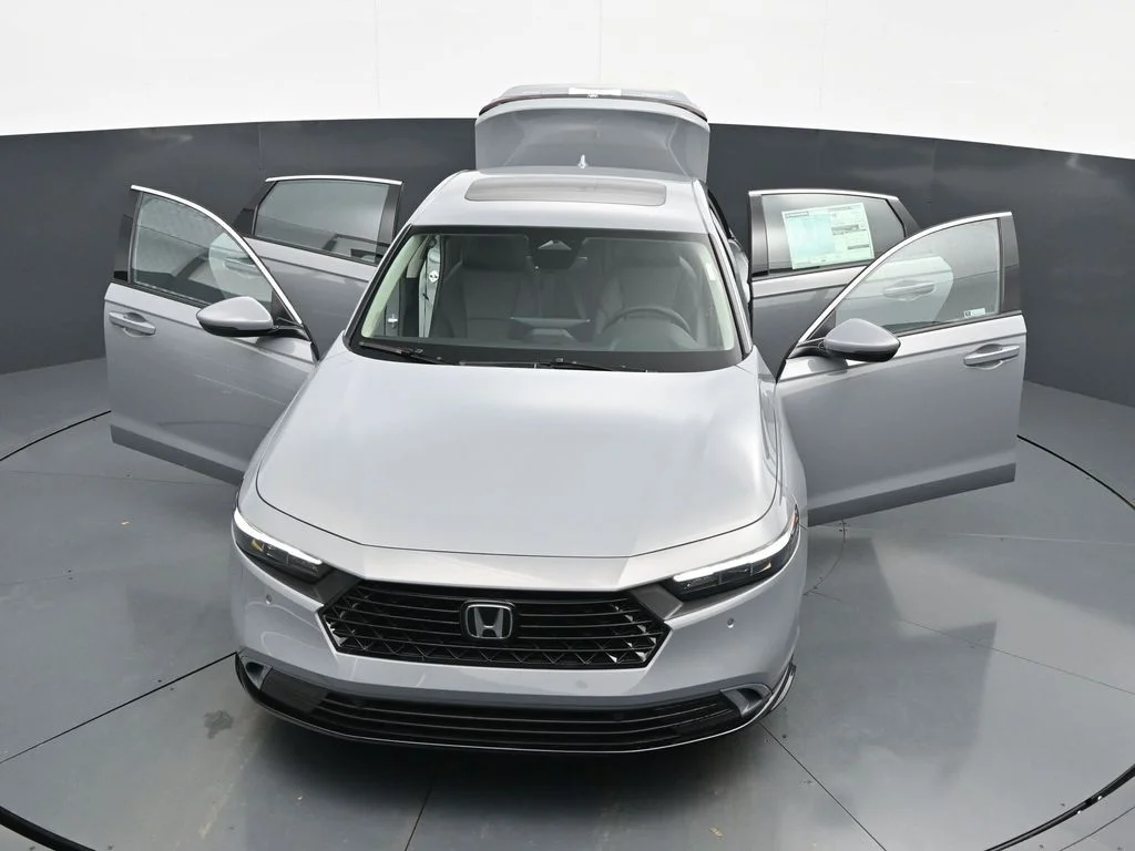 New 2026 Urban Gray Pearl Honda EX-L image 30