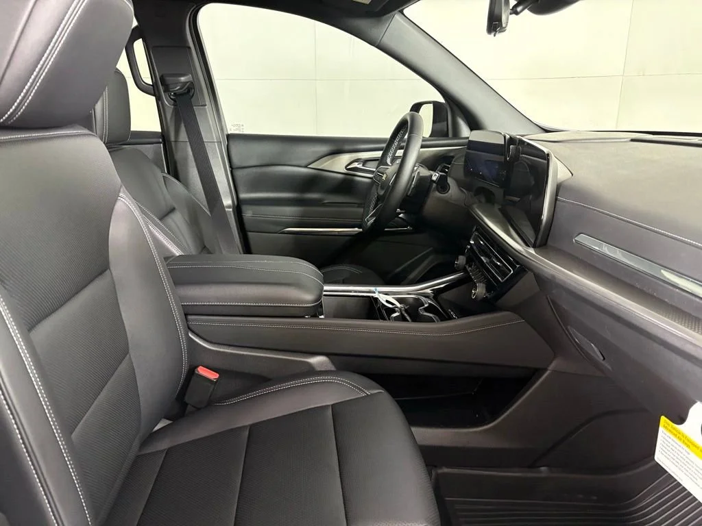 New 2026 Sterling Gray Metallic Chevrolet LT image 17
