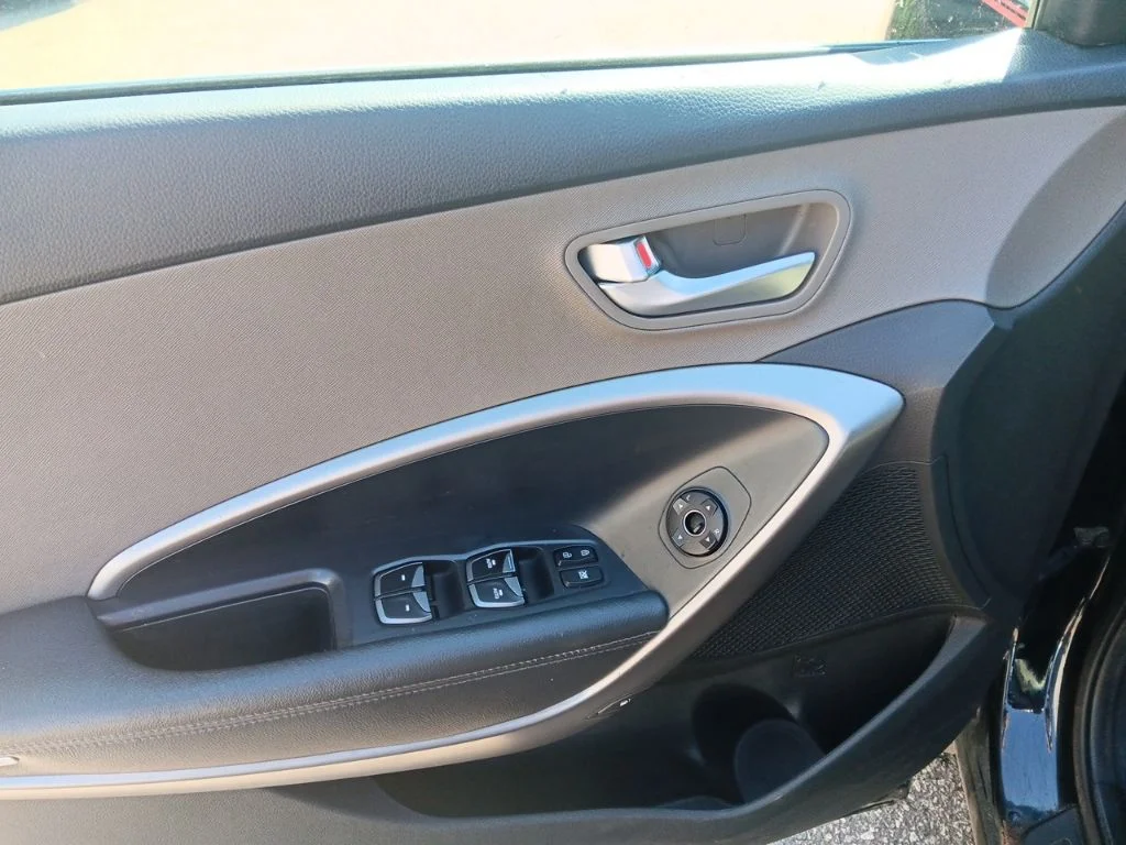 Used 2015 Twilight Black Hyundai Base image 15