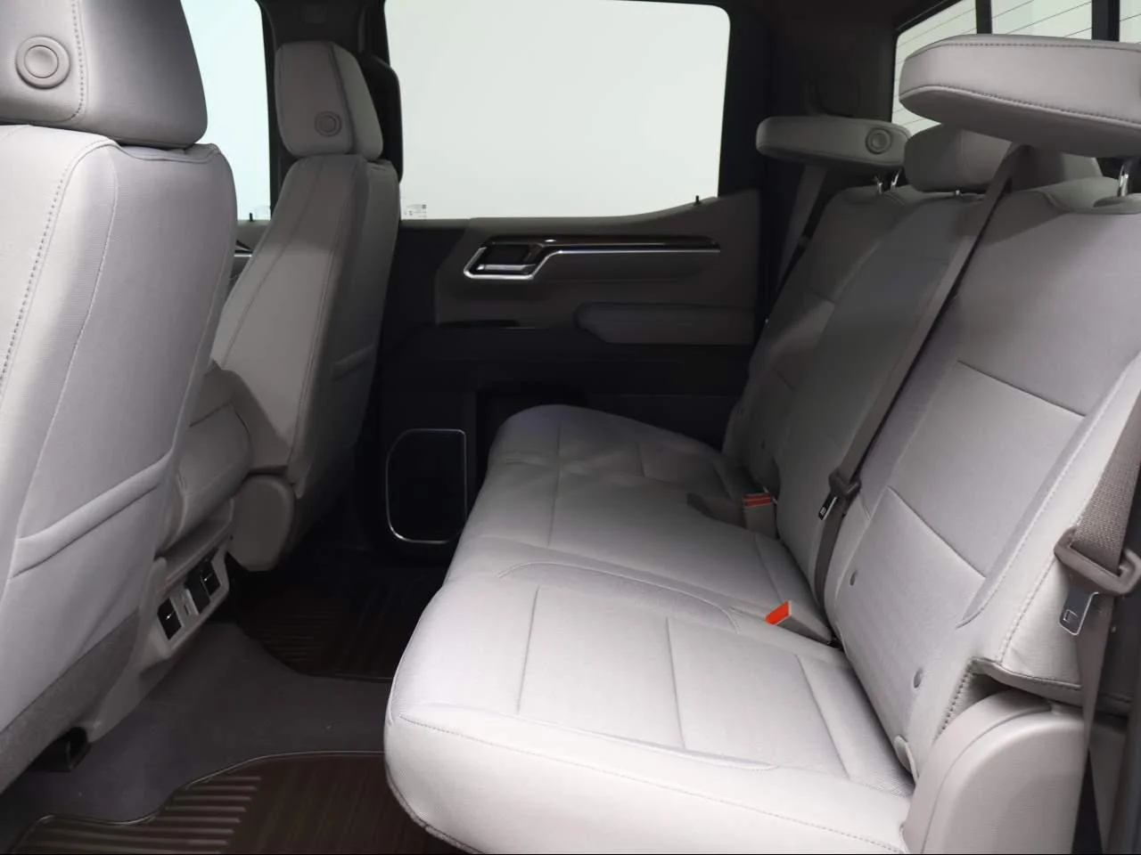 New 2026 Summit White Chevrolet LT image 33