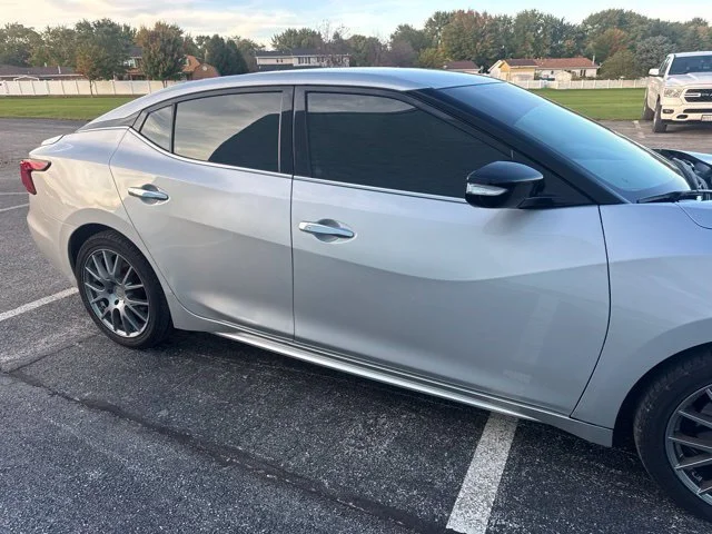 Used 2017 Silver Nissan 3.5 SV image 10