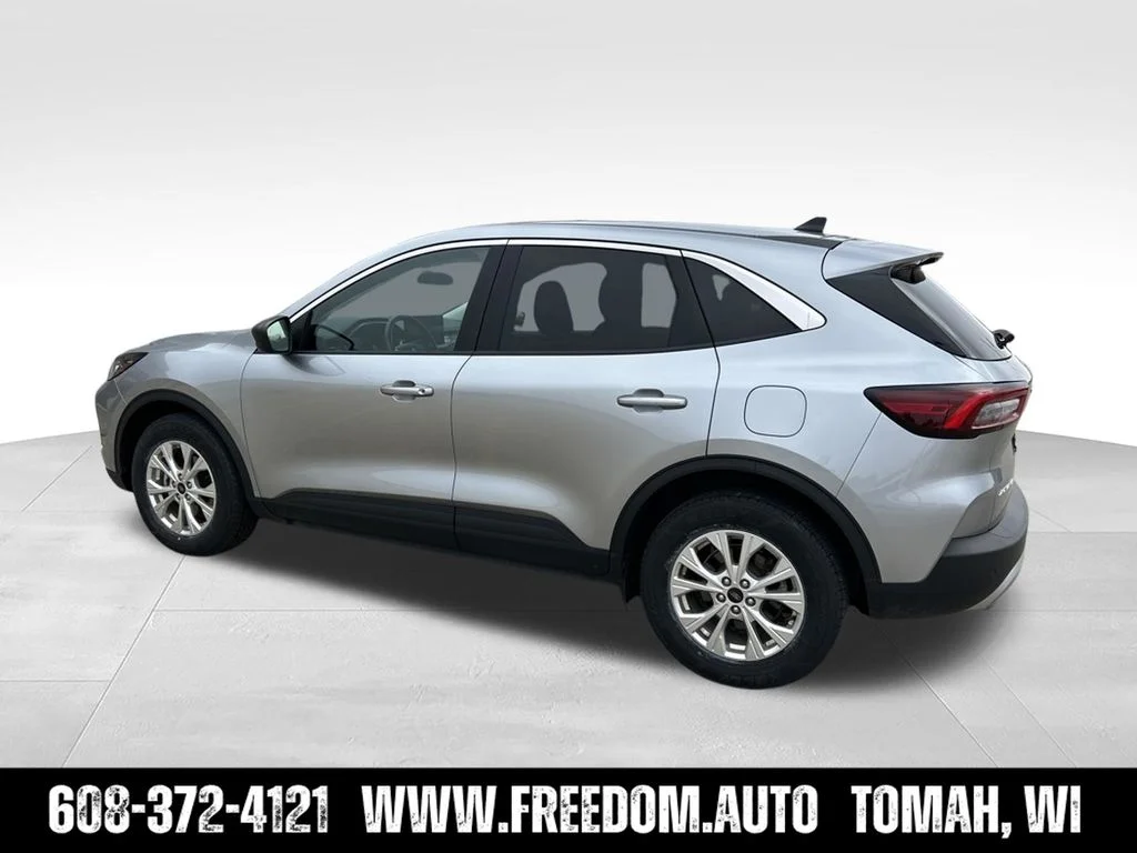 Used 2024 Iconic Silver Metallic Ford Active image 3