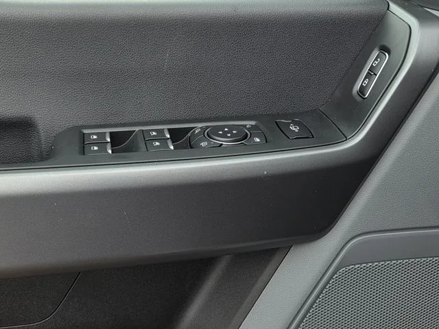 New 2026 Oxford White Ford F-350® XLT image 33