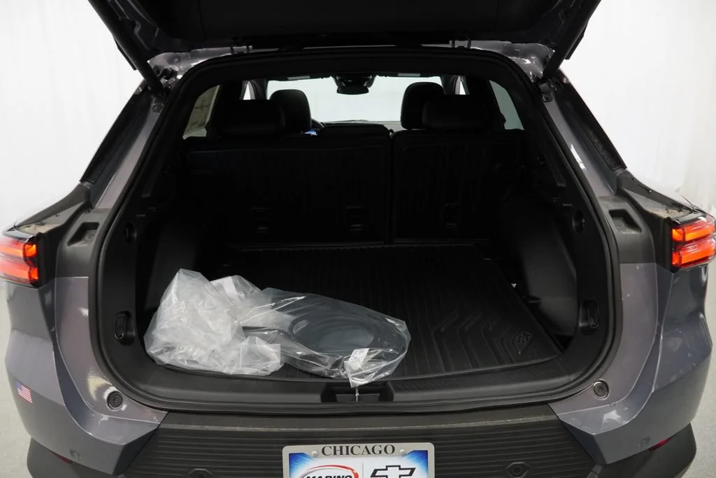 New 2026 Galaxy Gray Metallic Chevrolet LT image 24