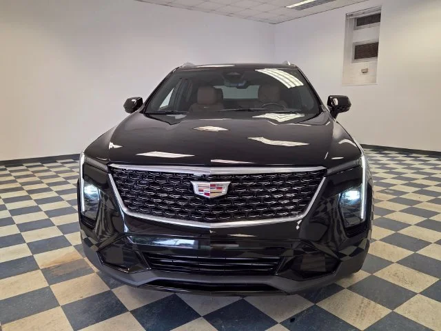 Used 2024 Stellar Black Metallic Cadillac Premium Luxury image 2