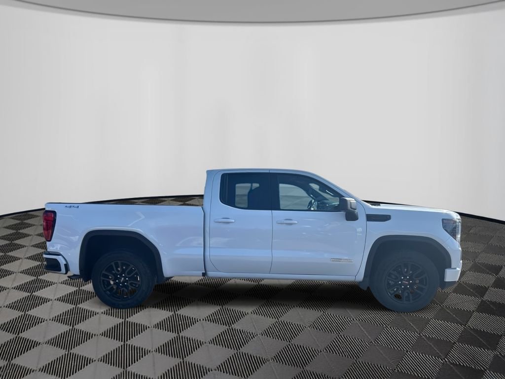 Used 2024 White GMC Elevation image 4