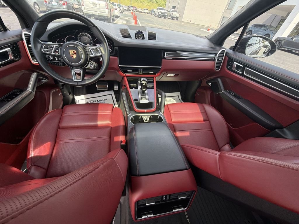 2021 Porsche Cayenne Turbo S E-Hybrid - Photo 27