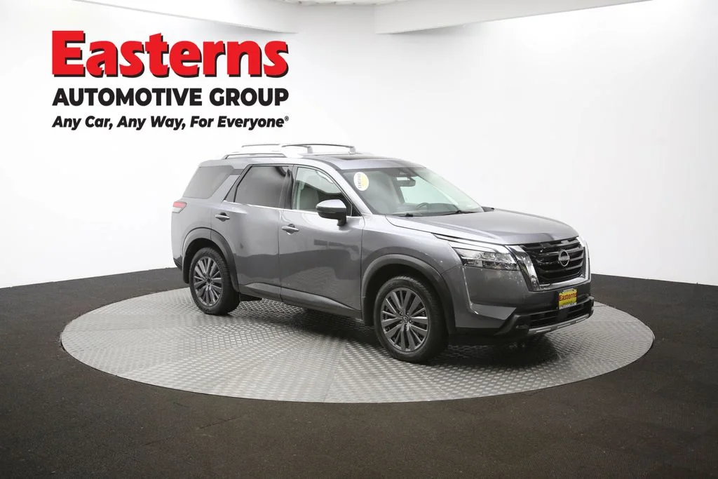 Used 2023 Gray Nissan SL image 49