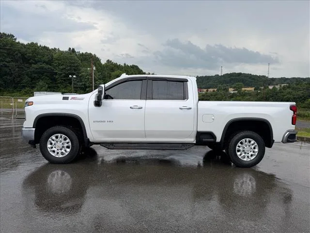 Used 2024 Iridescent Pearl Tricoat Chevrolet LTZ image 2