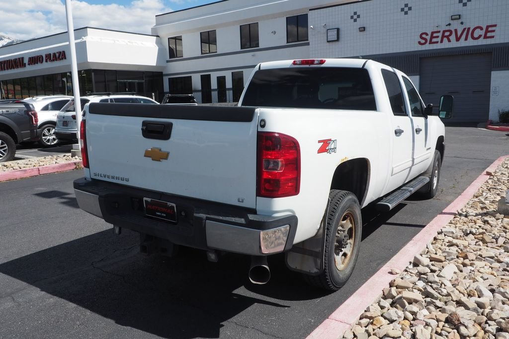 Used 2014 White Chevrolet LT image 4