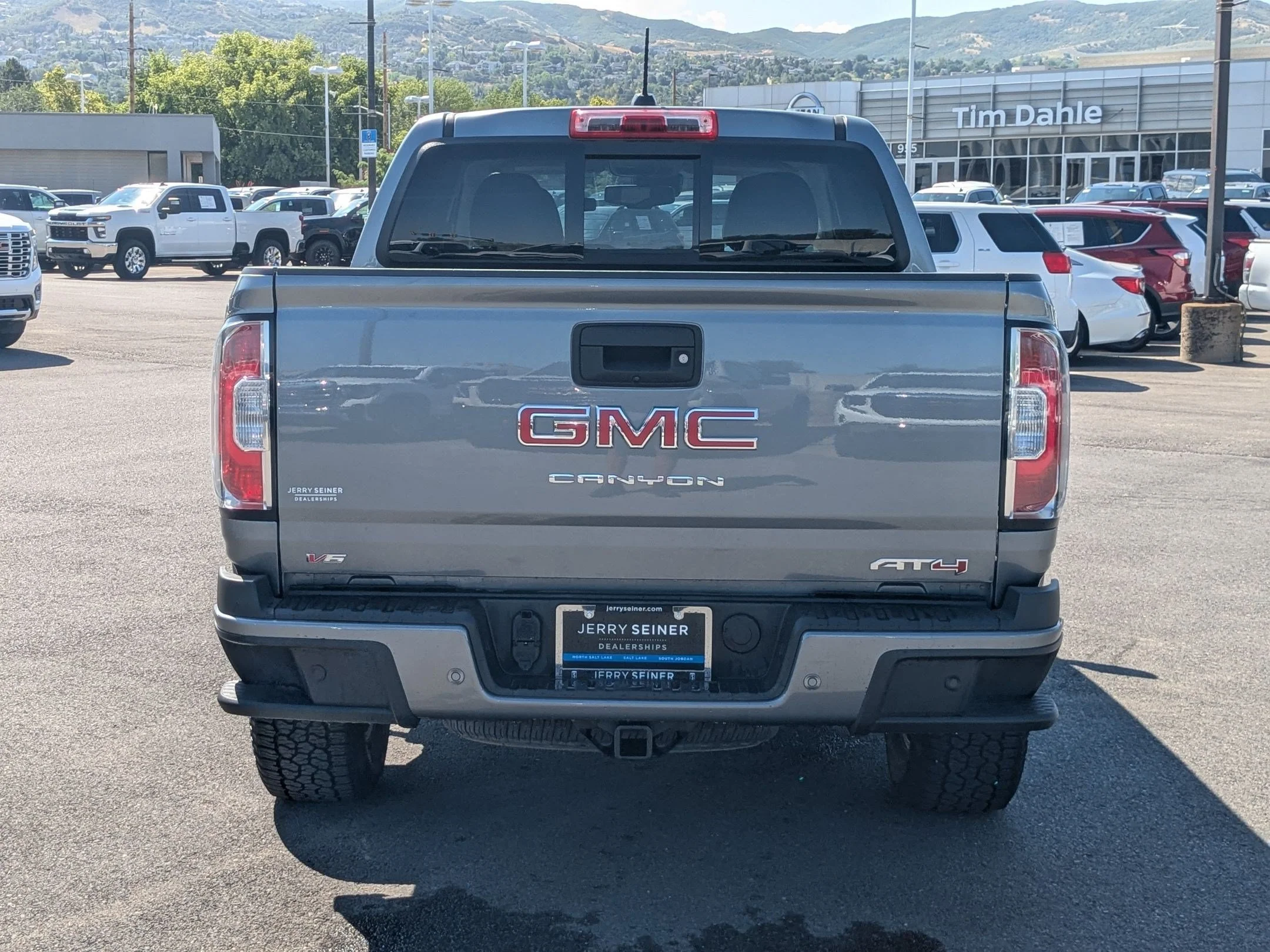 Used 2021 Satin Steel Metallic GMC 4WD AT4 w/Leather image 5