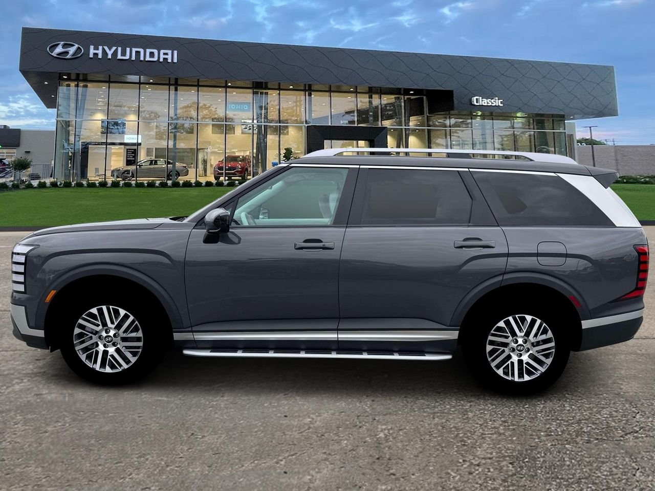 New 2026 Ecotronic Gray Metallic Hyundai SEL 7P image 3