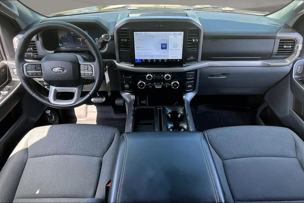Used 2026 Gray Ford XLT image 8