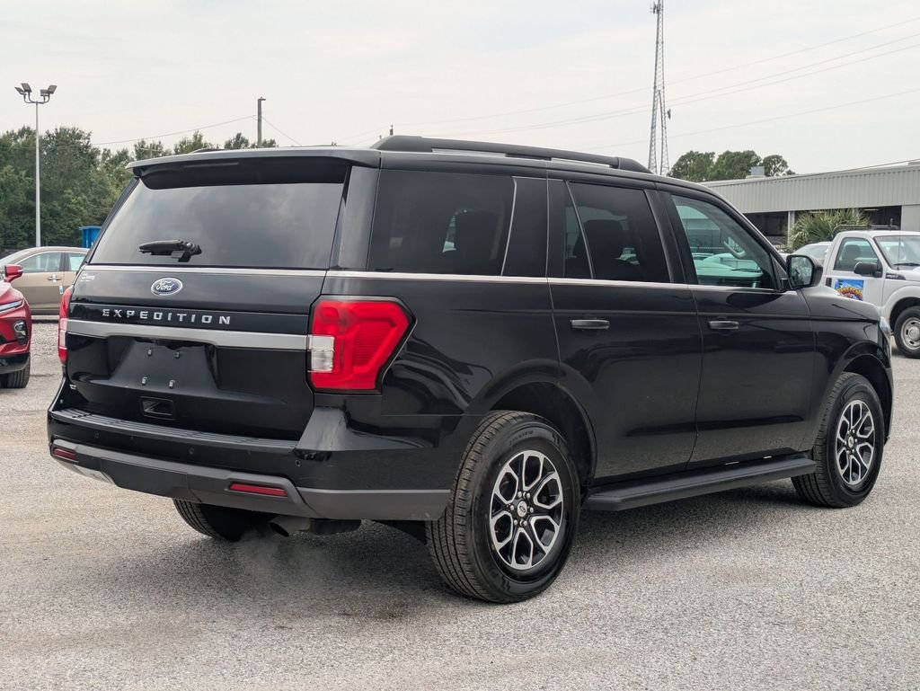 Used 2024 Black Ford XLT image 5