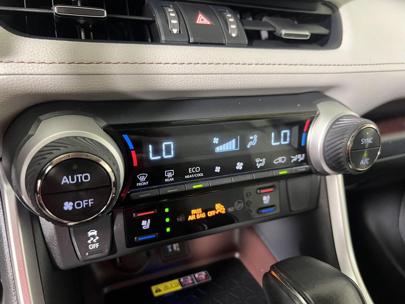Used 2024 Wind Chill Pearl Toyota Limited image 22