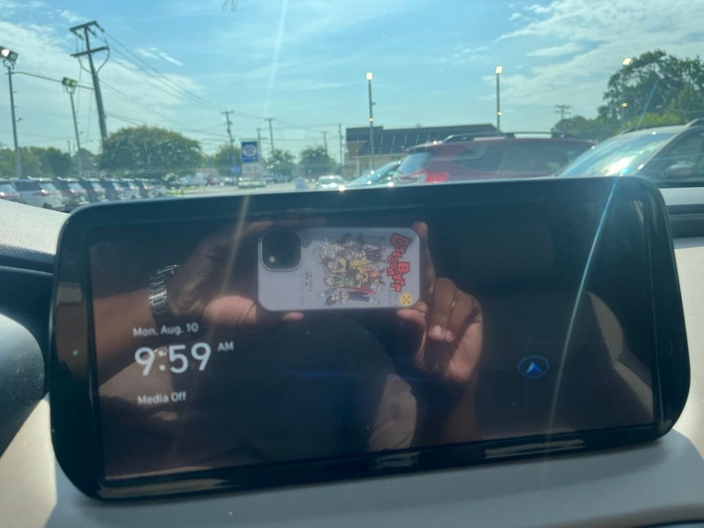 Used 2023 White Hyundai Blue image 18