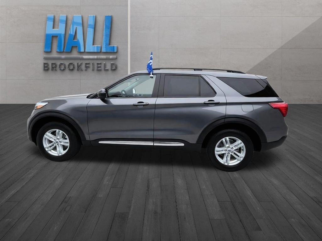 Used 2023 Gray Ford XLT image 2
