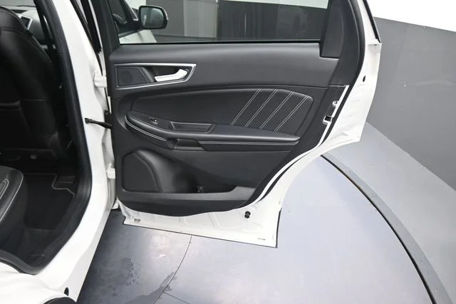 Used 2023 White Ford ST image 15
