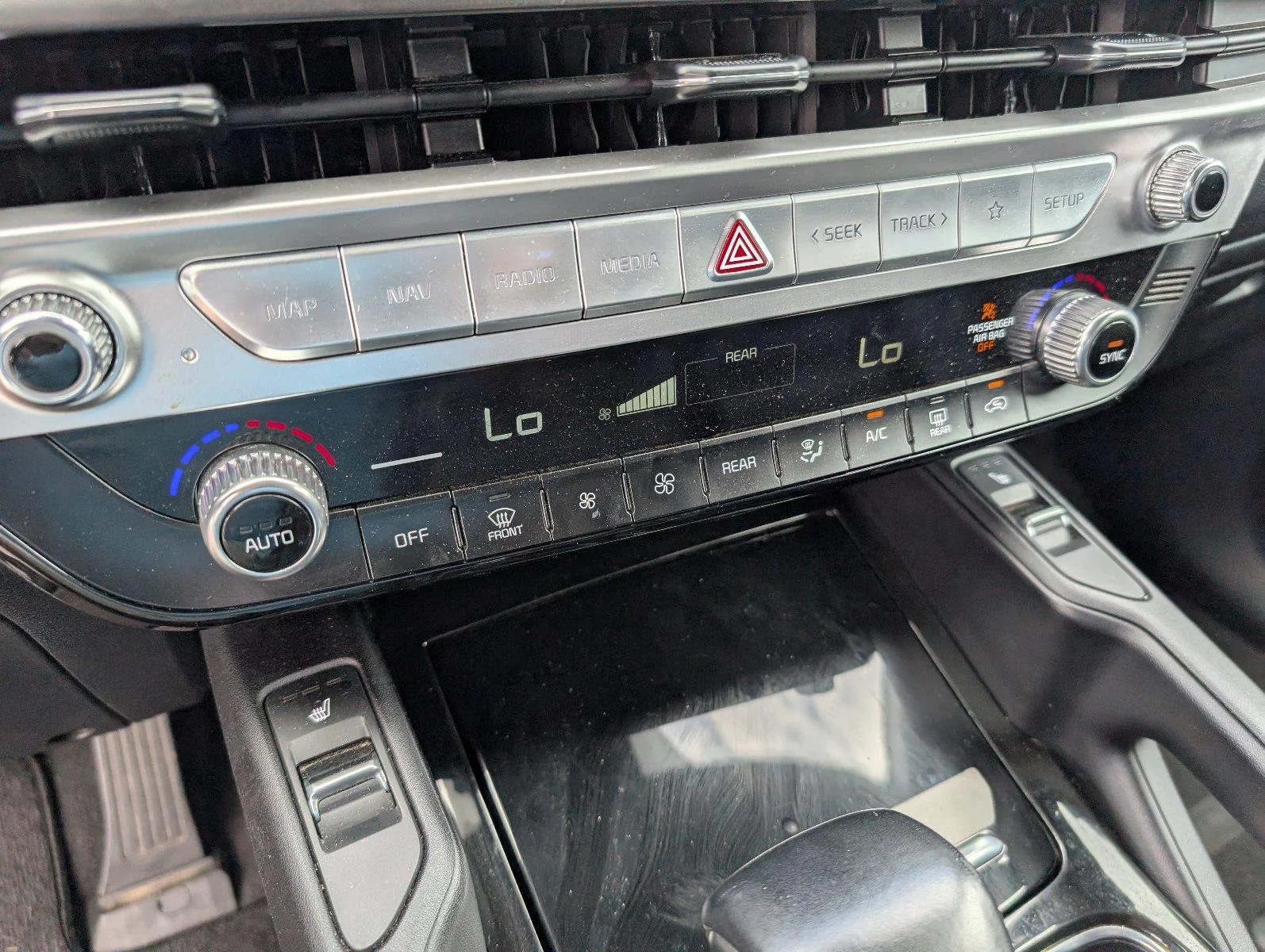 Used 2025 Dark Moss Kia S image 19