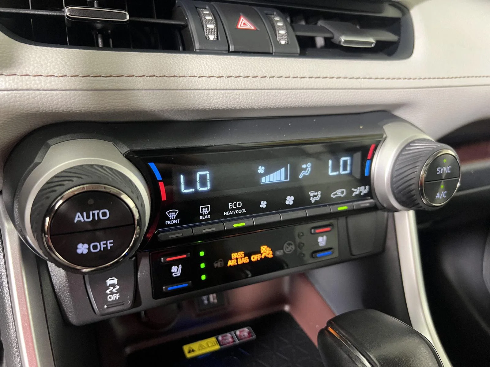 Used 2024 Wind Chill Pearl Toyota Limited image 22