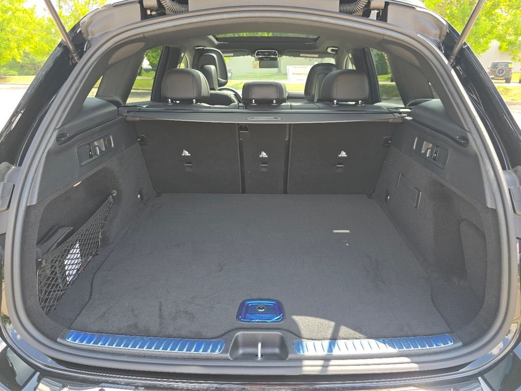 New 2026 Black Mercedes-Benz GLC 300 image 18