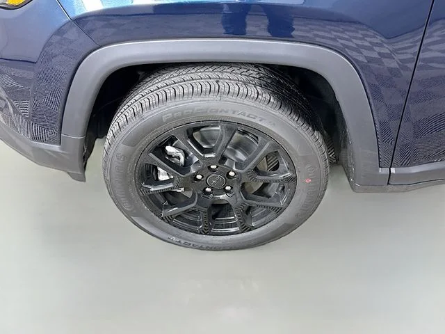 New 2026 Blue Jeep Latitude image 28