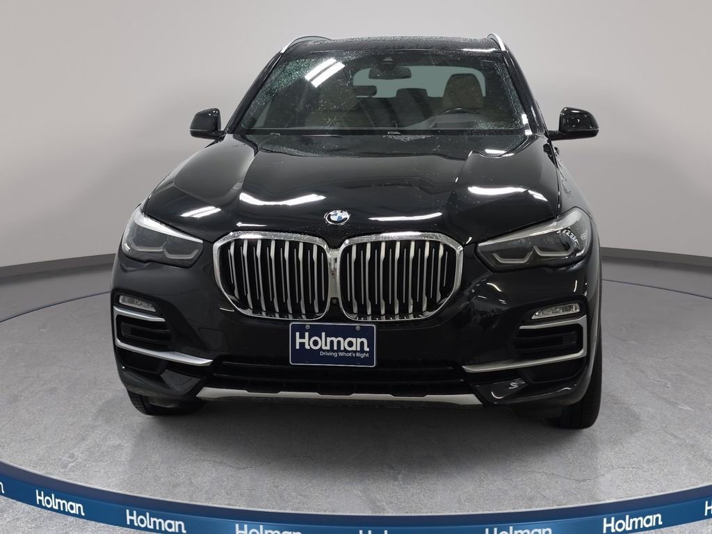 Used 2019 Black Sapphire Metallic BMW xDrive40i image 2