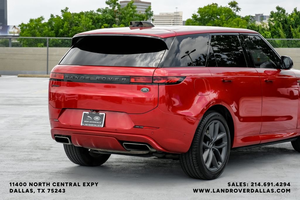 Used 2023 Firenze Red Metallic Land Rover SE Dynamic image 9