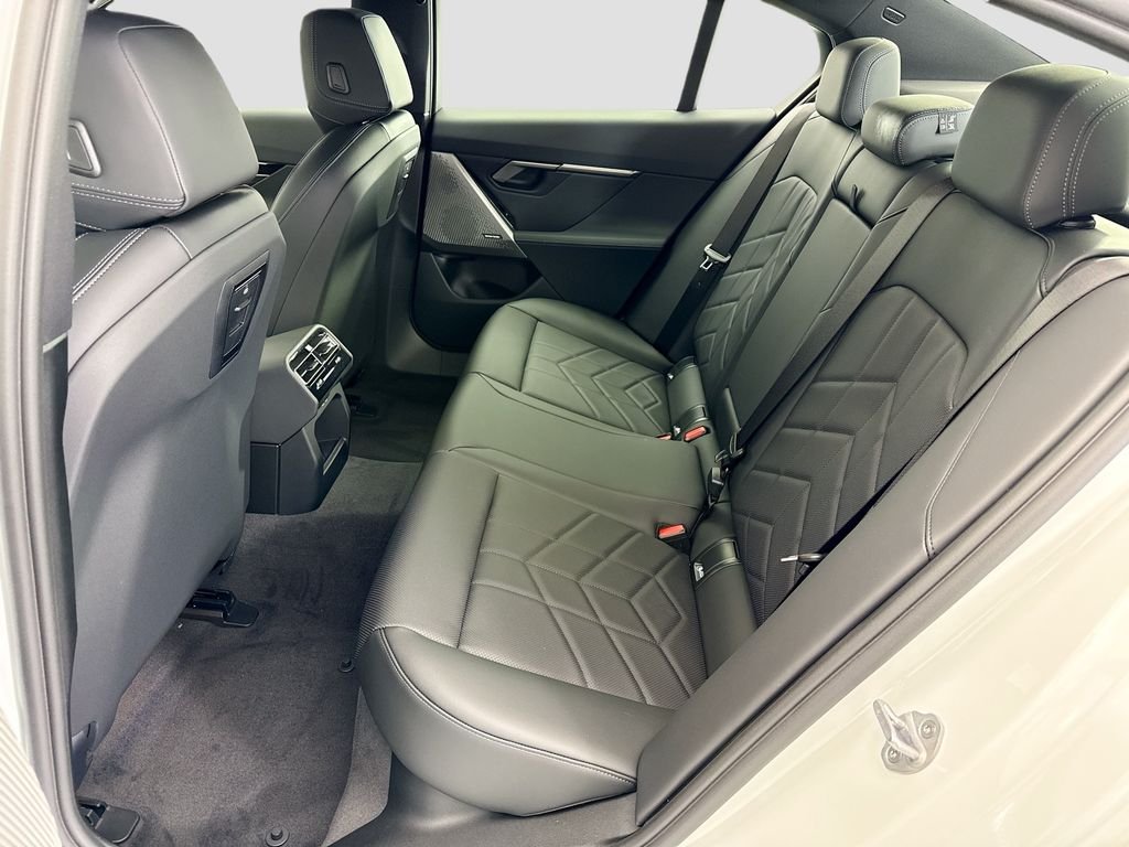 Used 2026 White Metallic BMW 530i image 20