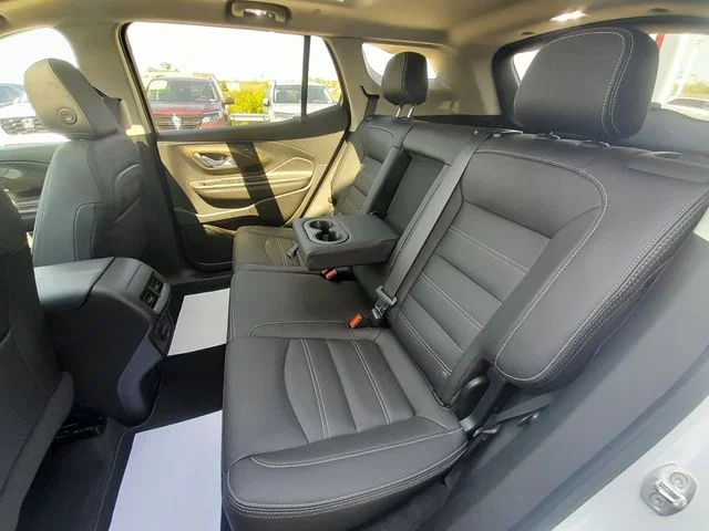 Used 2023 White GMC Denali image 41