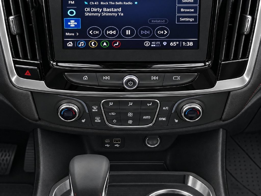Used 2023 White Chevrolet RS image 10