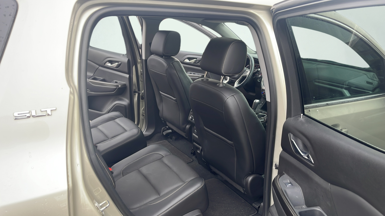 Used 2017 Sparkling Silver Metallic GMC SLT-1 image 17