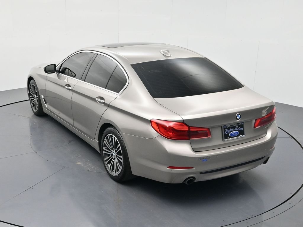 Used 2017 Cashmere Silver Metallic BMW 530i xDrive image 44