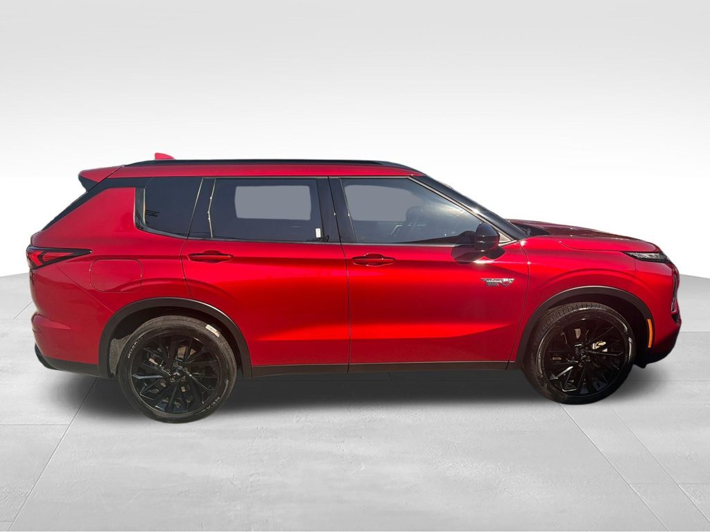 Used 2025 Red Mitsubishi SEL Black Edition image 6