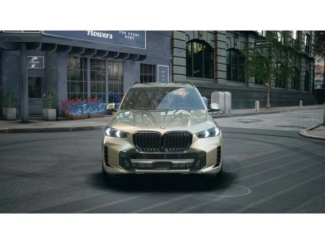 New 2026 Manhattan Green Metallic BMW xDrive40i image 3