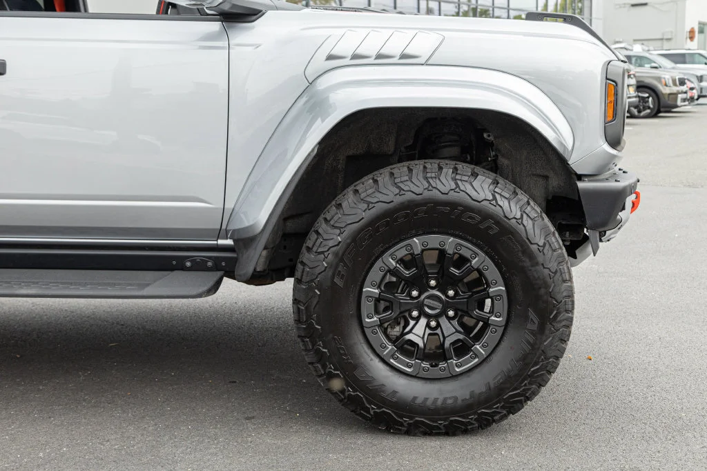 Used 2024 Silver Ford Raptor image 11