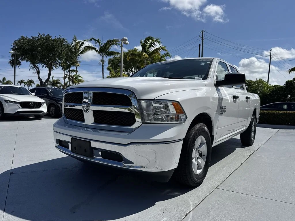 Used 2022 Bright White Clearcoat Ram SLT image 31