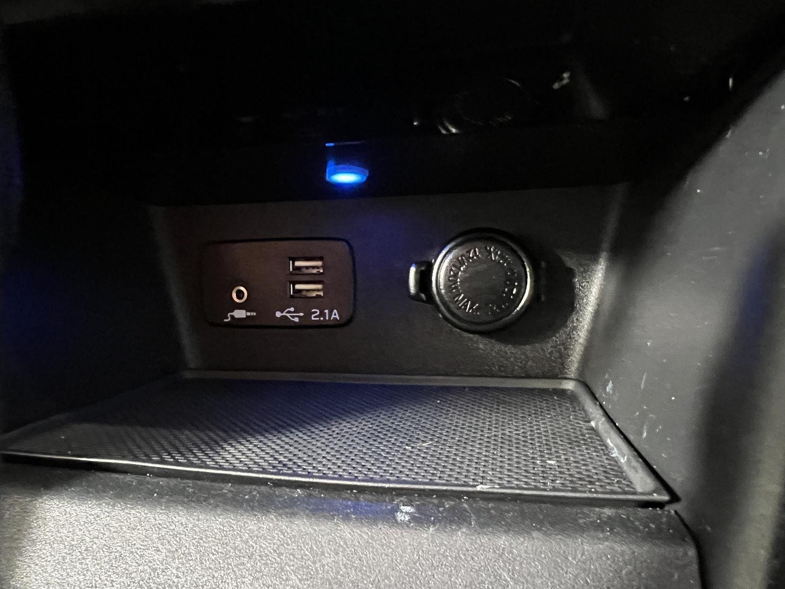 Used 2024 Geyser Blue Subaru Wilderness image 10