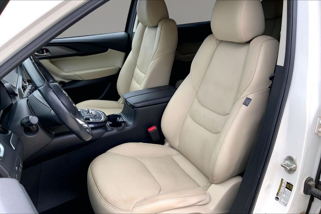 Used 2016 Snowflake White Pearl Mica Mazda Touring image 24